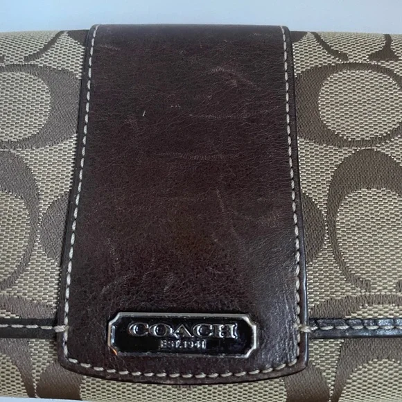 Coach Wallet - Picture 3 of 9